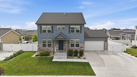 Photo of 534 S 1350 W, Syracuse, UT 84075 (MLS # 2152668)