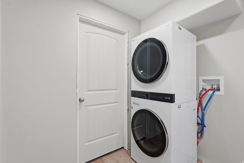Tiny photo for 534 S 1350 W, Syracuse, UT 84075 (MLS # 2152668)
