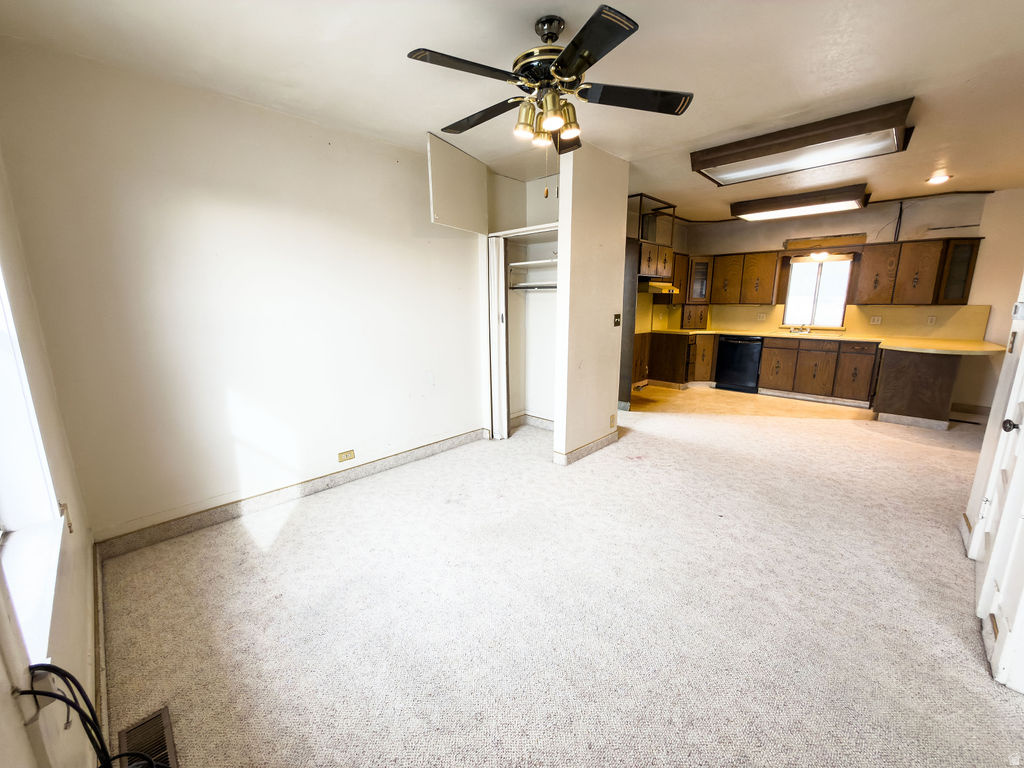 VOUK SUB - Residential