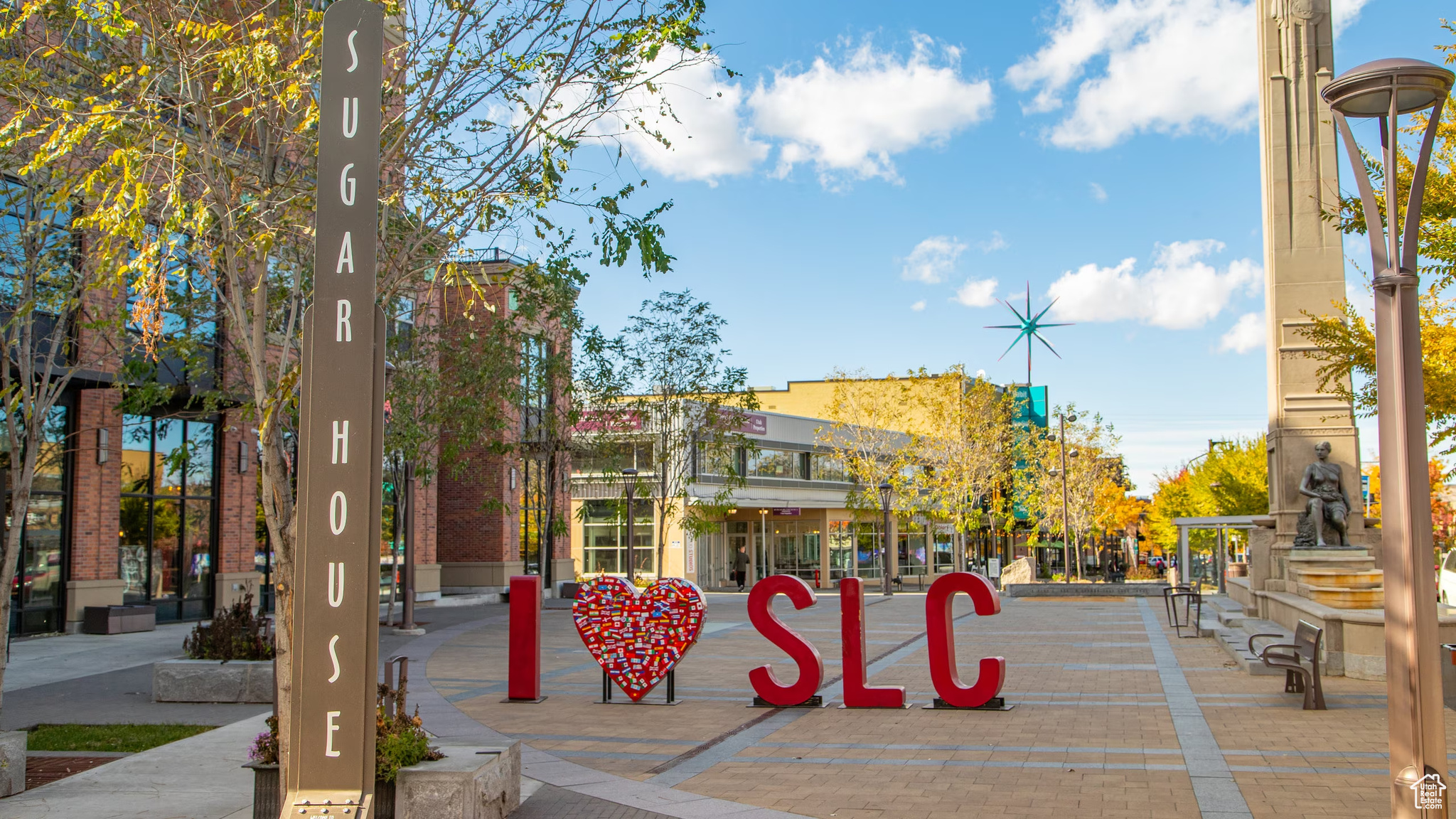 Salt Lake City, Utah 84105, United States, 4 Bedrooms Bedrooms, ,3 BathroomsBathrooms,Residential,Pending,149552