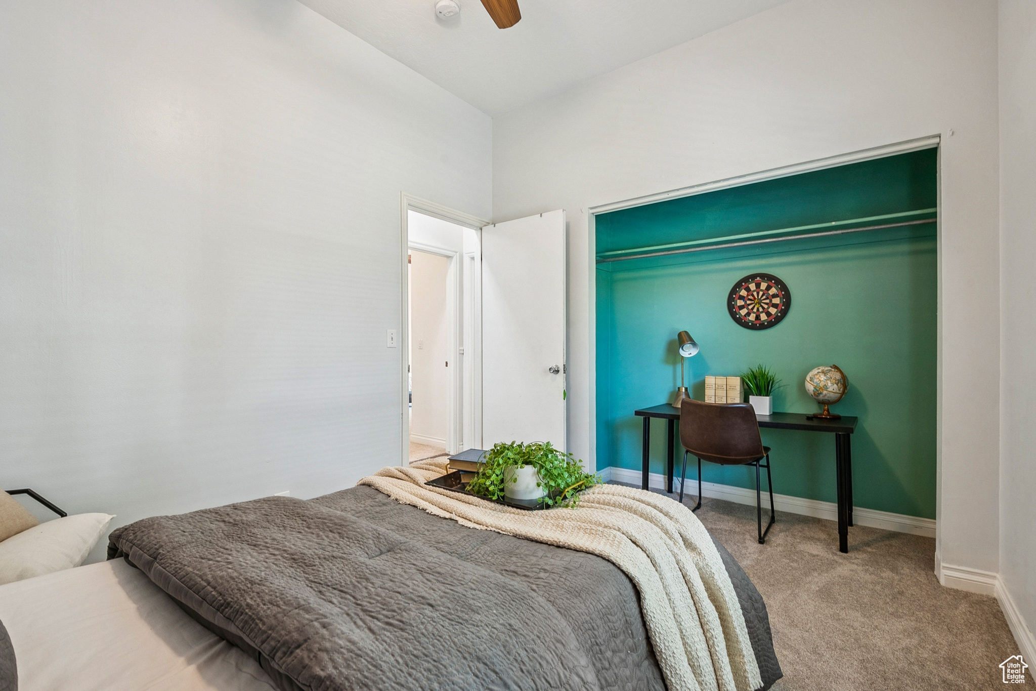 Salt Lake City, Utah 84105, United States, 4 Bedrooms Bedrooms, ,3 BathroomsBathrooms,Residential,Pending,149552