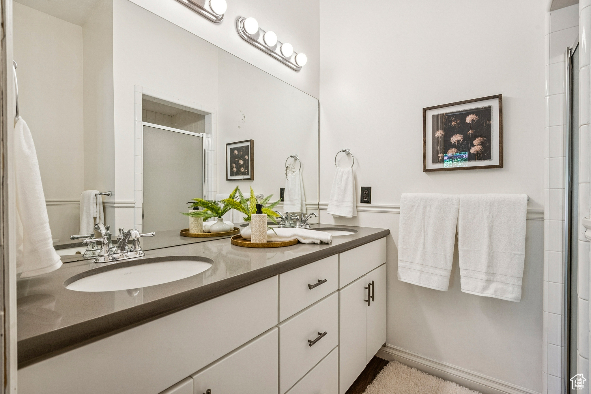 Salt Lake City, Utah 84105, United States, 4 Bedrooms Bedrooms, ,3 BathroomsBathrooms,Residential,Pending,149552