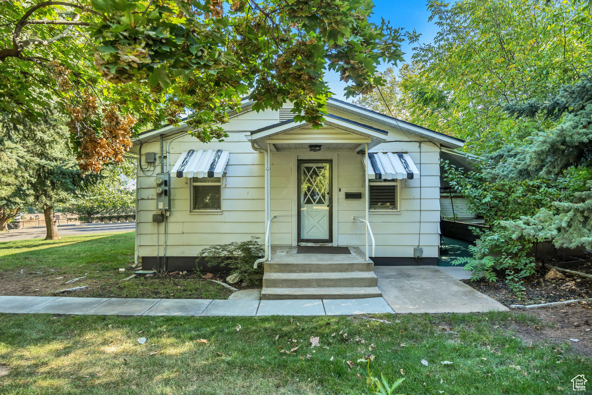 GRANDVIEW ACRES - Residential