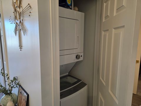 Tiny photo for 333 N 200 W, Salt Lake City, UT 84103 (MLS # 2140637)