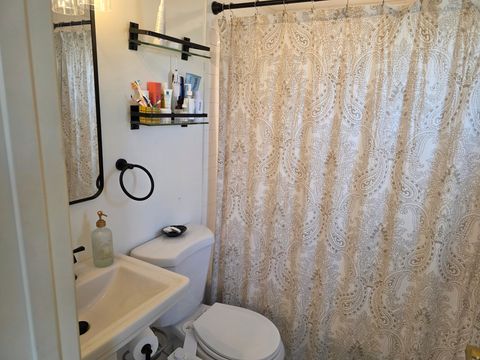 Tiny photo for 333 N 200 W, Salt Lake City, UT 84103 (MLS # 2140637)