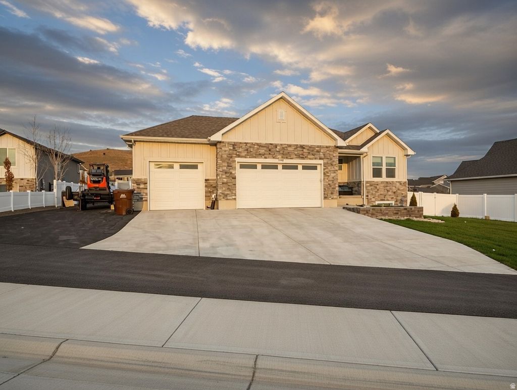 Photo of 9888 N ELKHORN RD, Eagle Mountain, UT 84005 (MLS # 2140427)