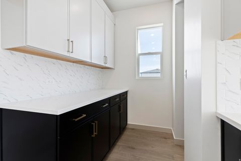 Tiny photo for 1117 W MAHOGANY ST, Saratoga Springs, UT 84045 (MLS # 2124088)