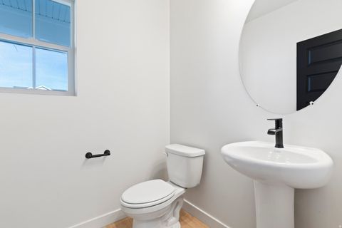 Tiny photo for 1117 W MAHOGANY ST, Saratoga Springs, UT 84045 (MLS # 2124088)