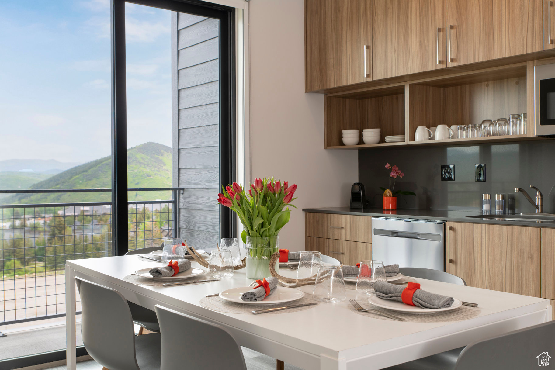 CANYON HAUS/YOTELPAD - Residential