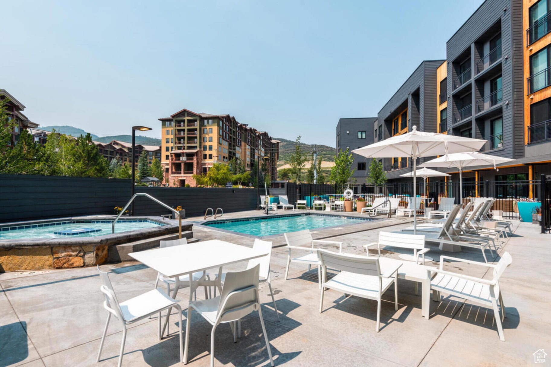 CANYON HAUS/YOTELPAD - Residential