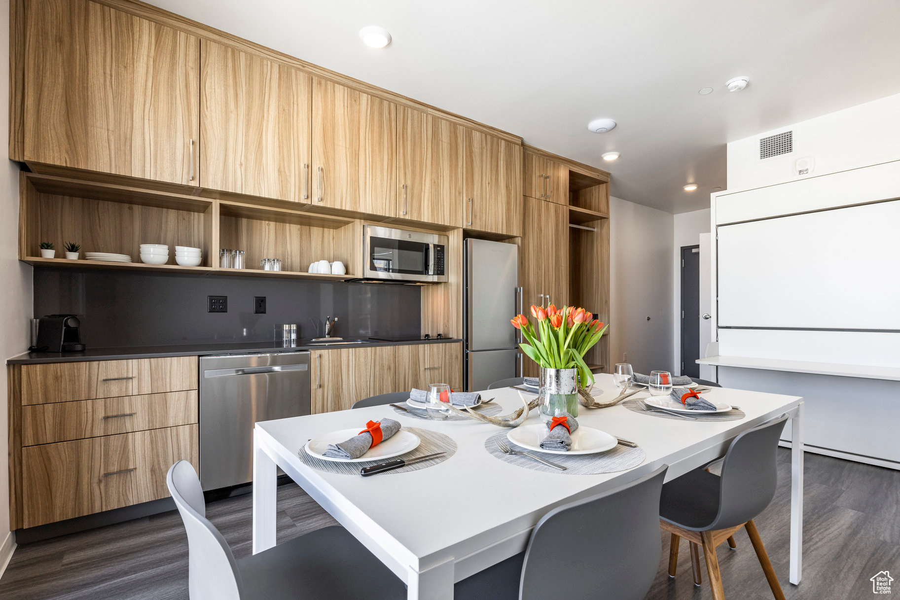 CANYON HAUS/YOTELPAD - Residential