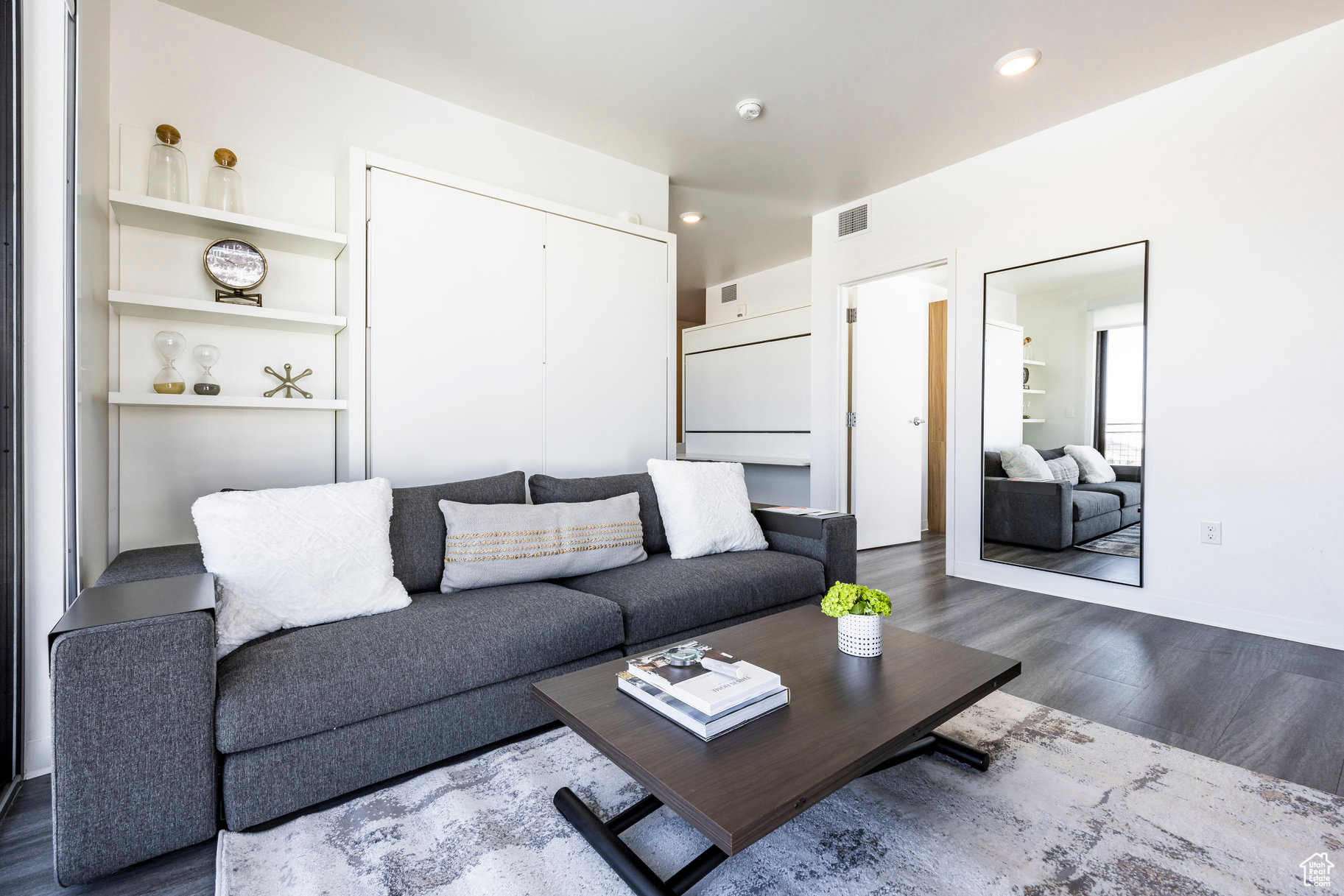 CANYON HAUS/YOTELPAD - Residential