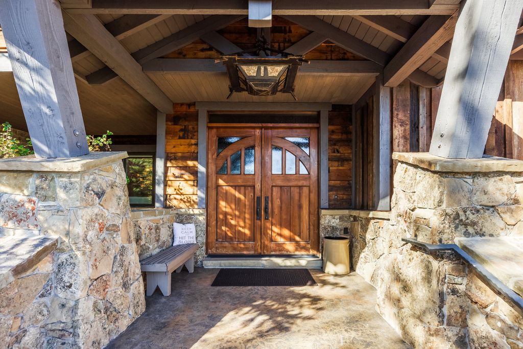 Photo of 26 WHITE PINE CANYON RD, Park City, UT 84060 (MLS # 2122712)