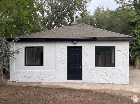 Photo of 920 N CATHERINE ST W, Salt Lake City, UT 84116 (MLS # 2191352)