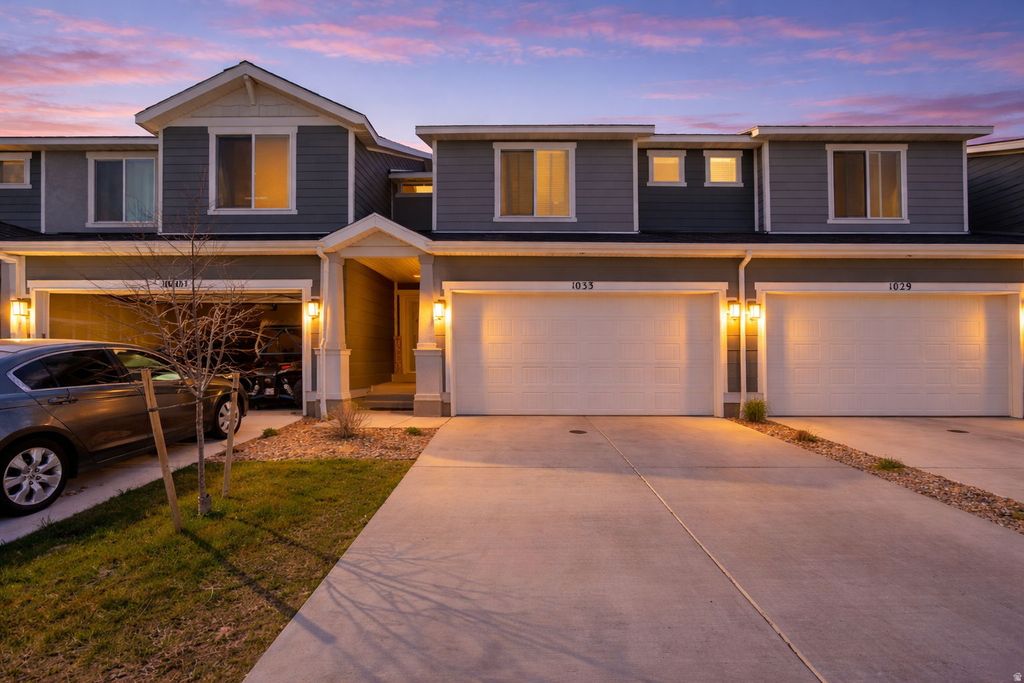Photo of 1033 E REEF DR, Saratoga Springs, UT 84045 (MLS # 2149786)