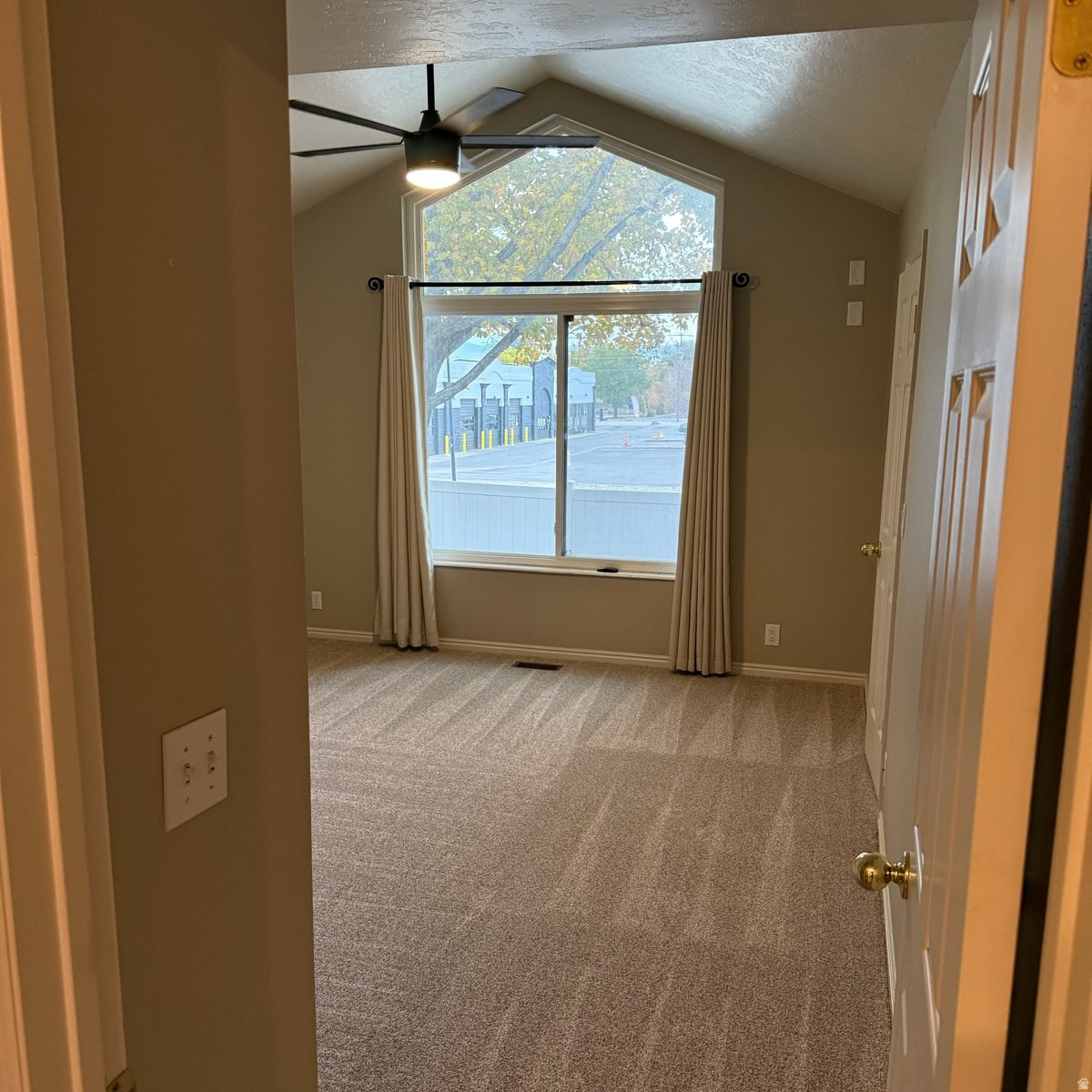 HARVEST FIELD - Residential