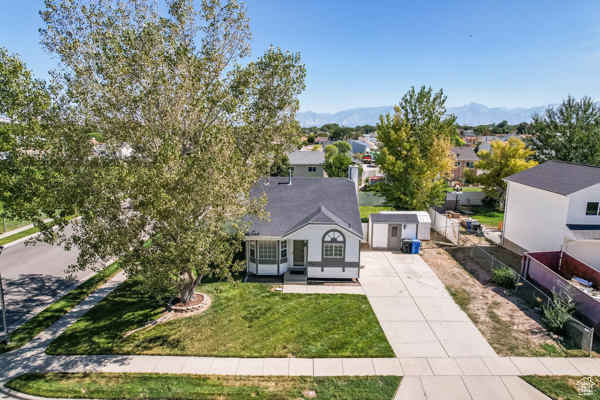 SHADOW RUN ESTATES - Residential