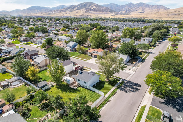 SHADOW RUN ESTATES - Residential