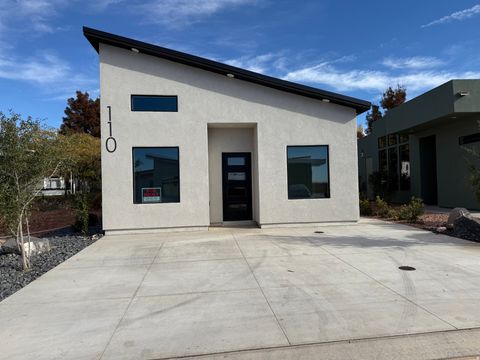 110 BLACK ROCK RD Hurricane UT 84737