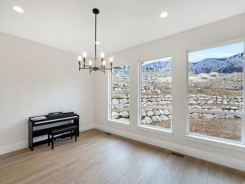 Tiny photo for 4094 N JACKSON AVE, North Ogden, UT 84414 (MLS # 2136655)