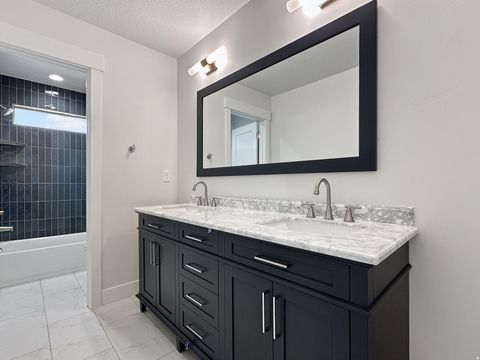 Tiny photo for 4094 N JACKSON AVE, North Ogden, UT 84414 (MLS # 2136655)