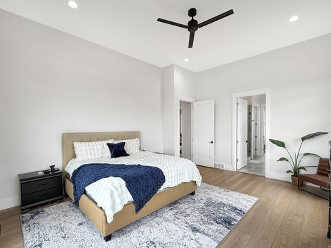 Tiny photo for 4094 N JACKSON AVE, North Ogden, UT 84414 (MLS # 2136655)