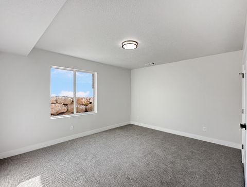 Tiny photo for 4094 N JACKSON AVE, North Ogden, UT 84414 (MLS # 2136655)