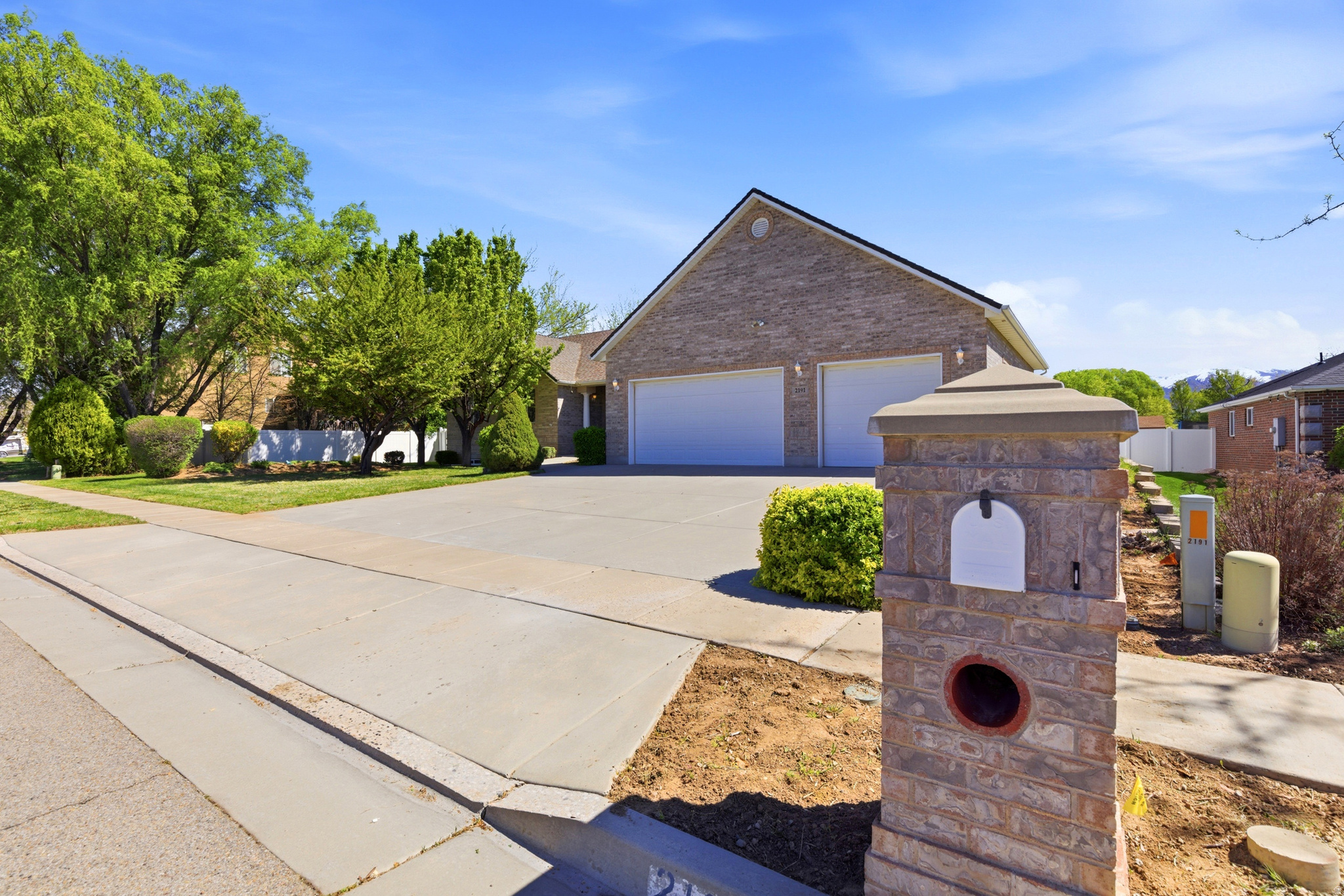 BROOKSHIRE - Residential