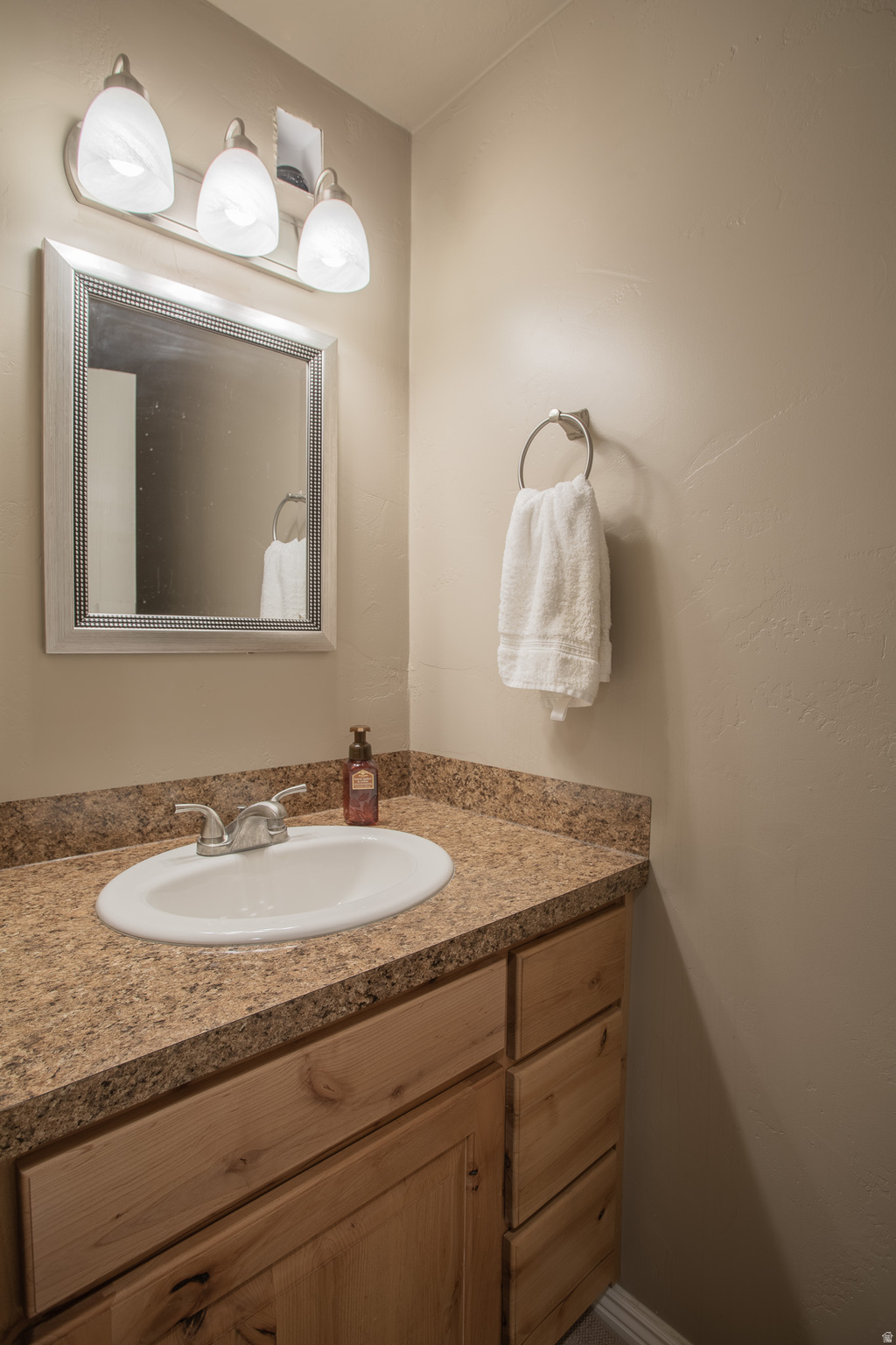 STONEY BROOK COTTAGE - Residential