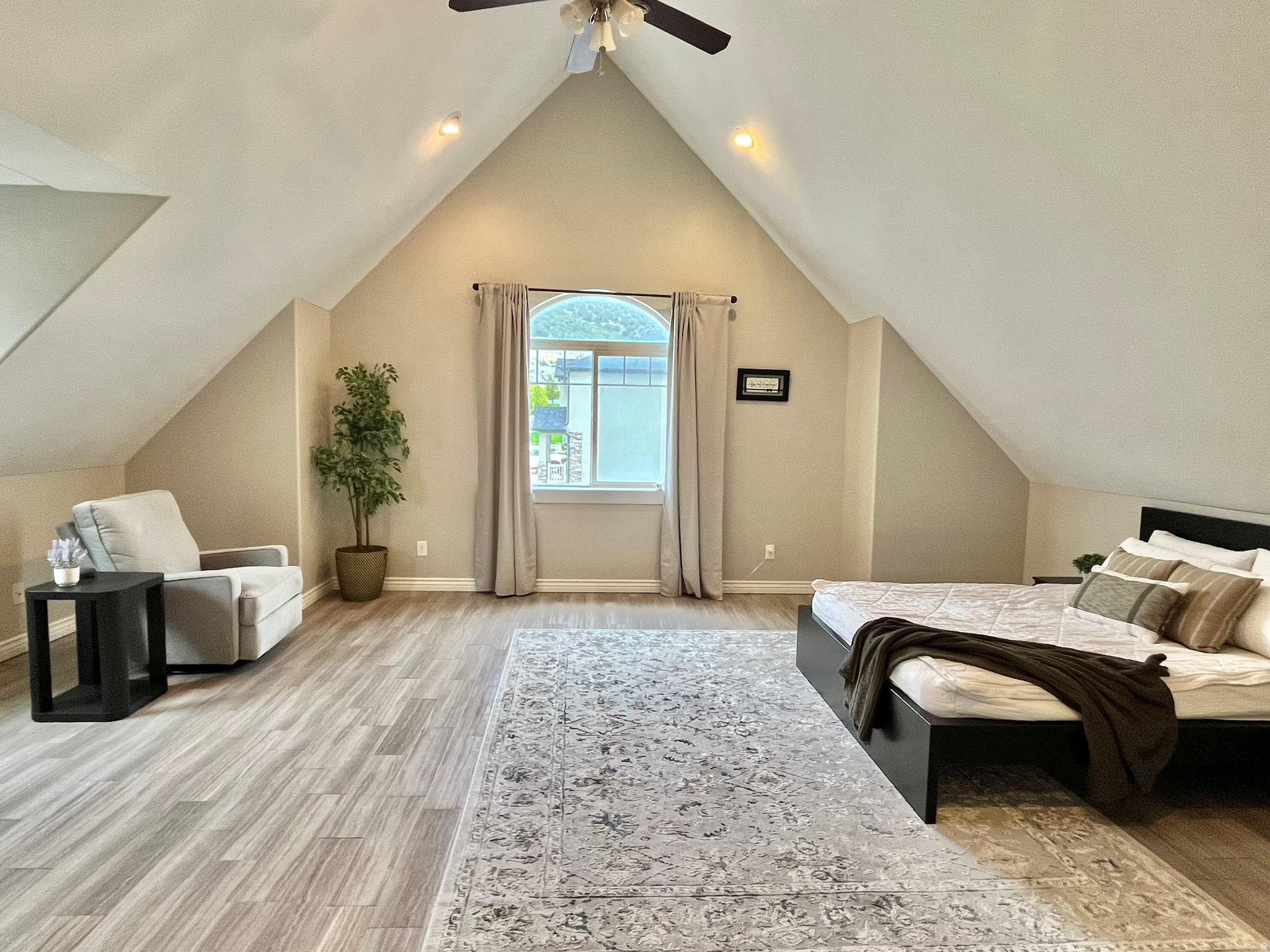 SKYLINE RIDGE - Residential