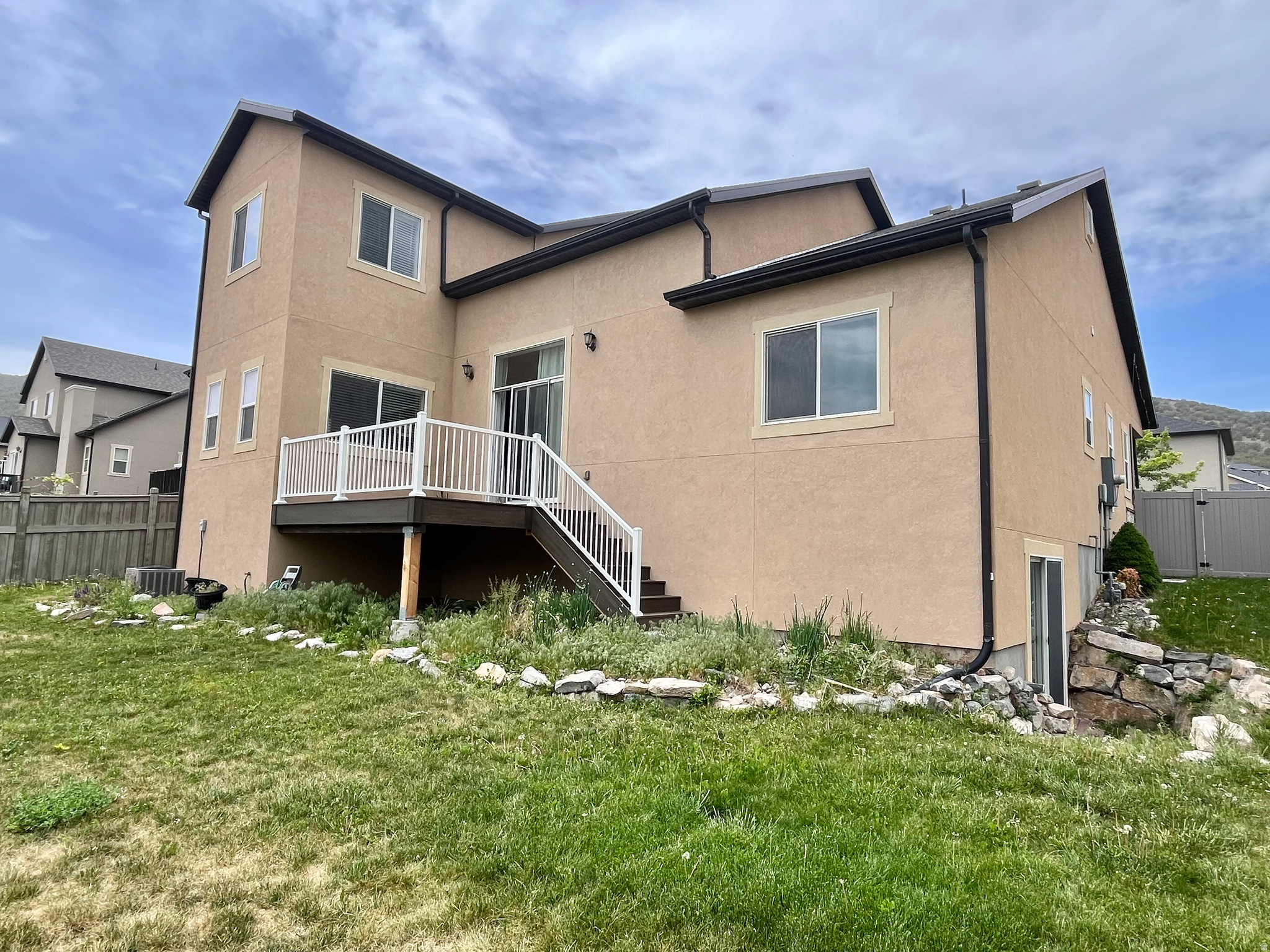 SKYLINE RIDGE - Residential