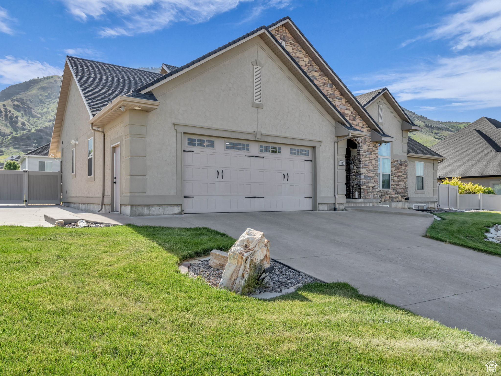 GREEN CANYON - Residential