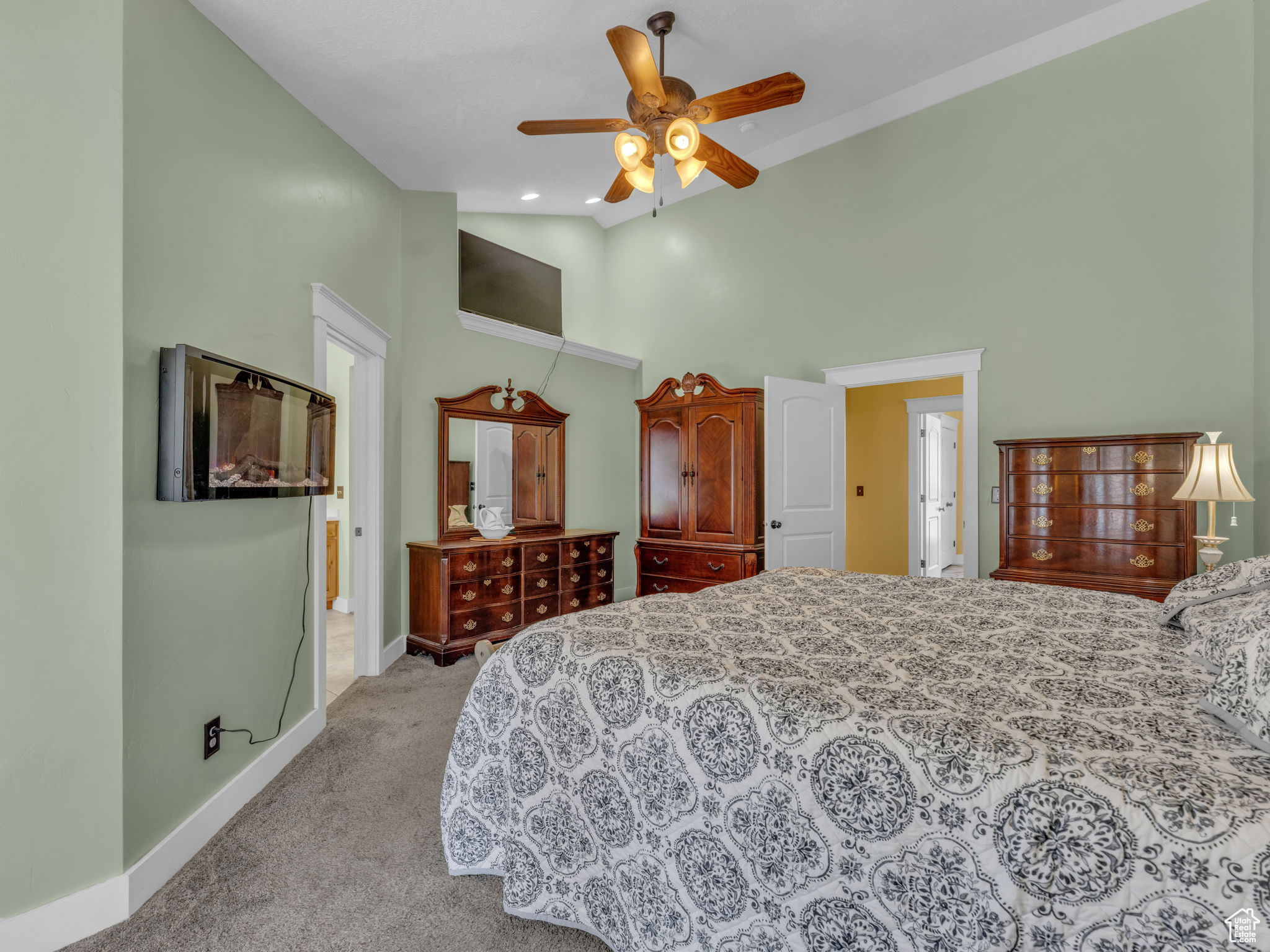 GREEN CANYON - Residential