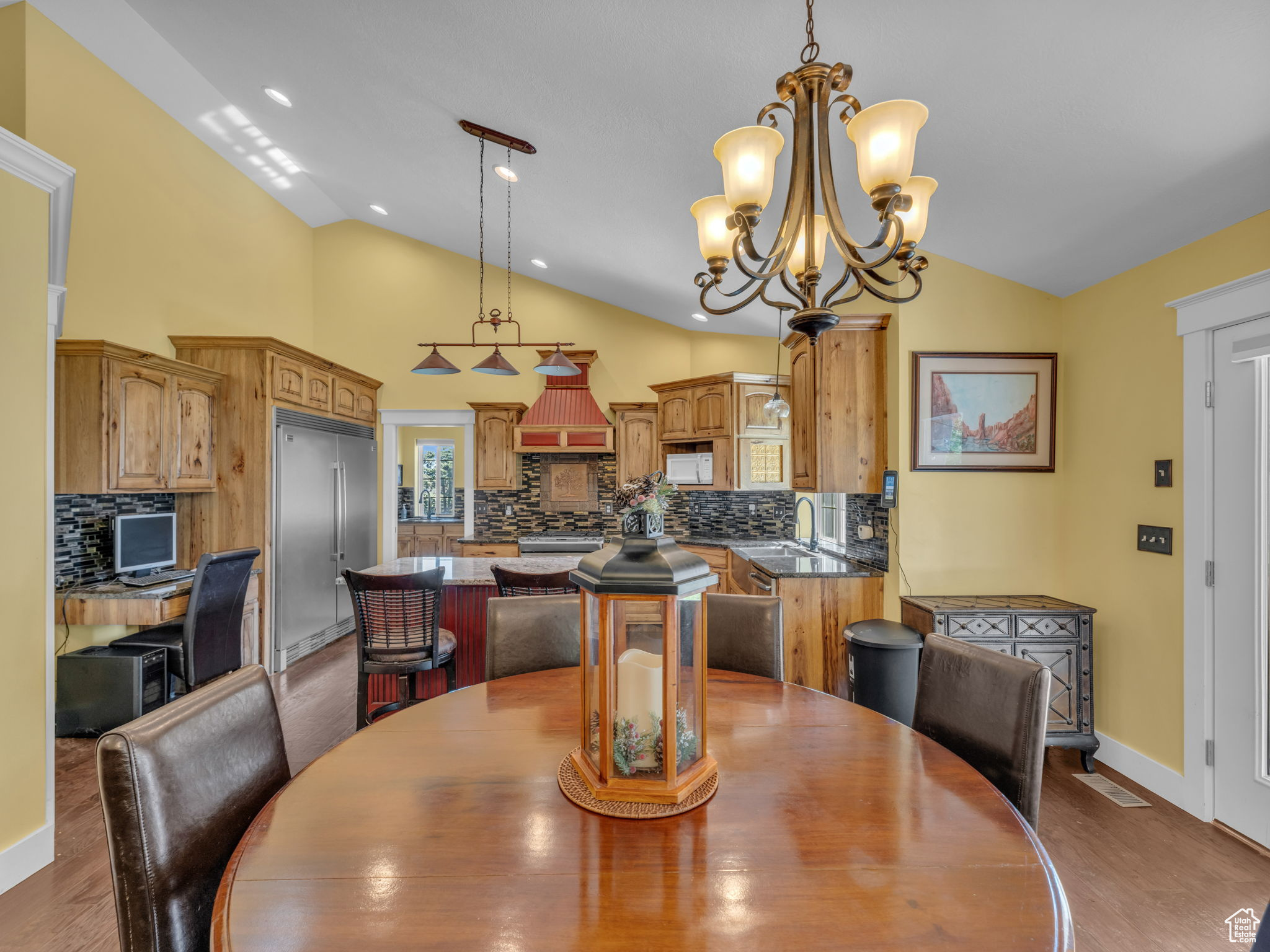 GREEN CANYON - Residential