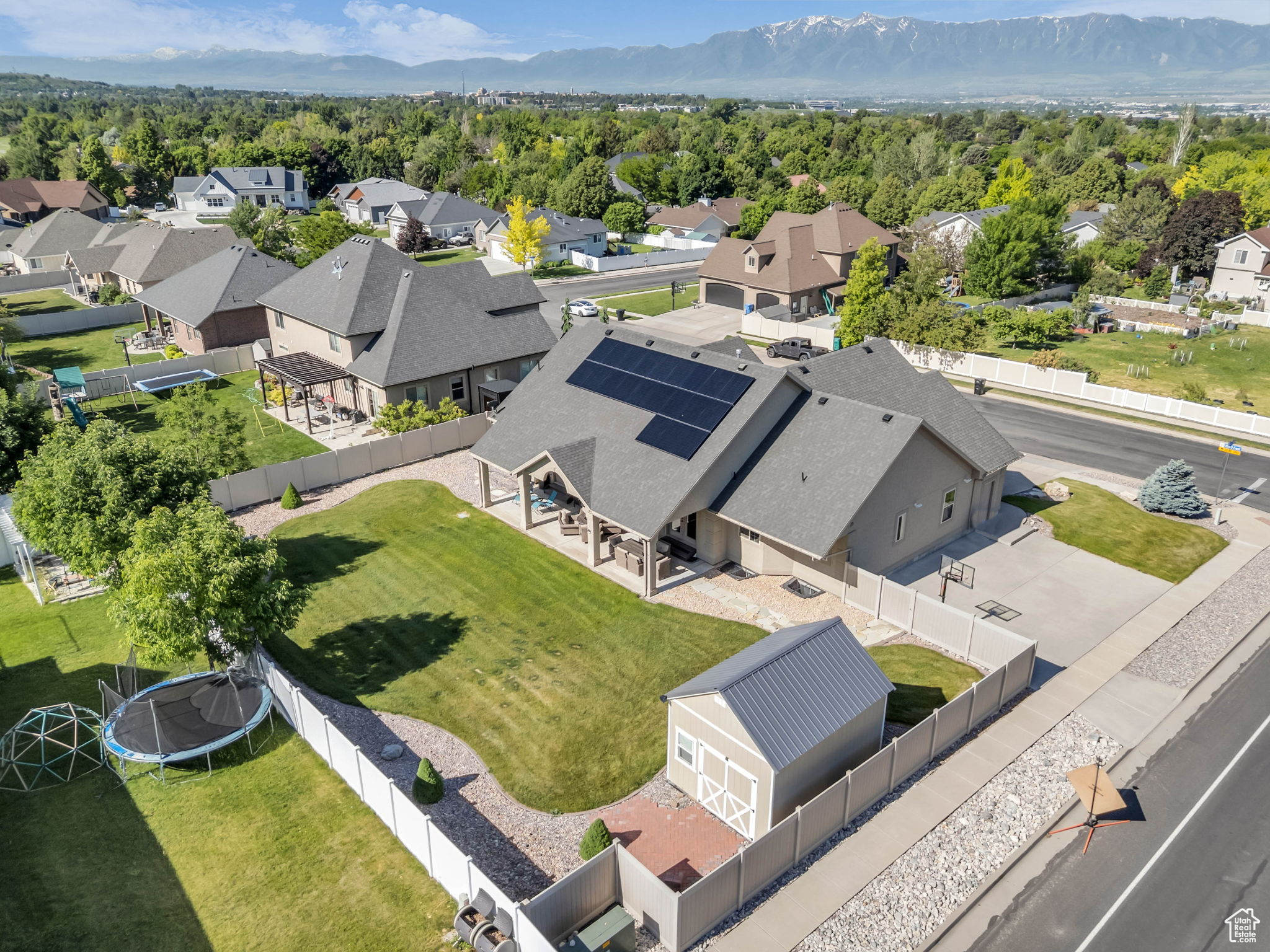 GREEN CANYON - Residential