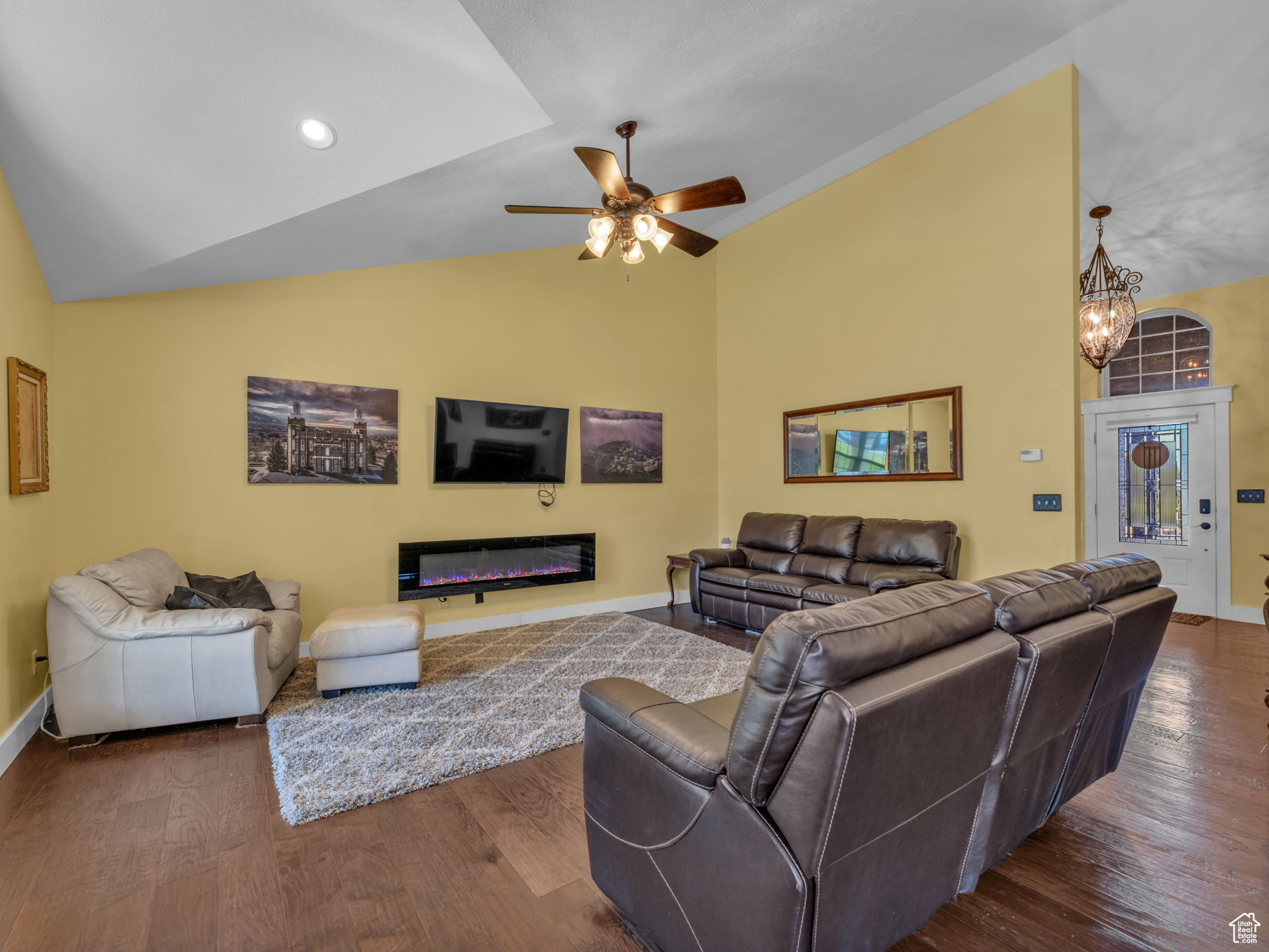 GREEN CANYON - Residential