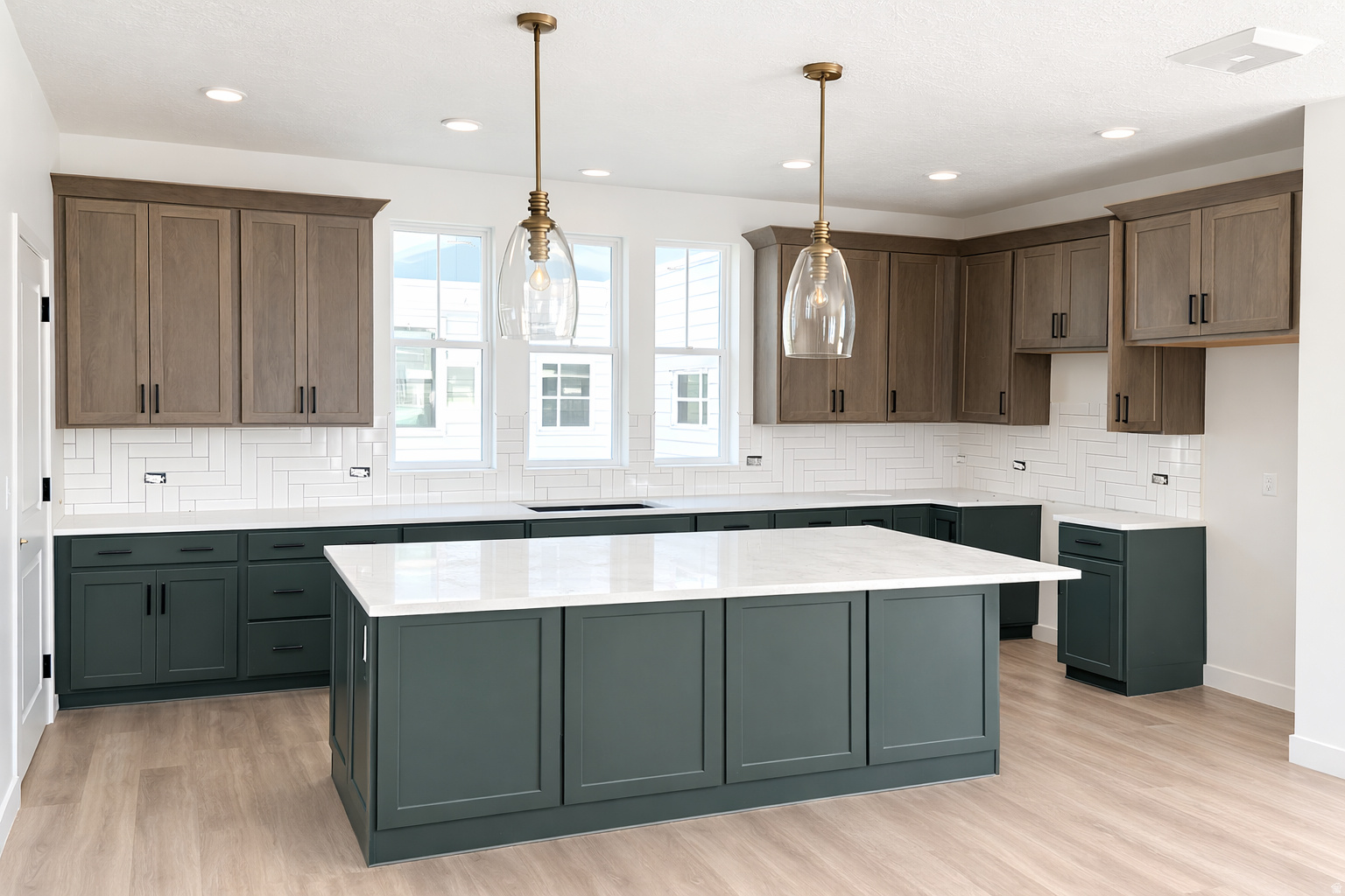 DAYBREAK - Residential