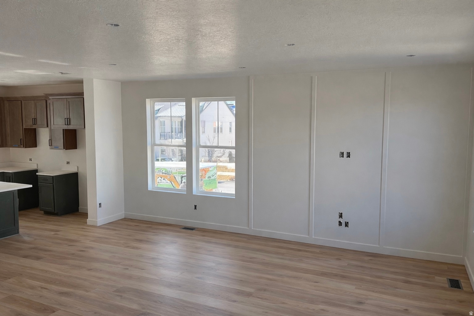 DAYBREAK - Residential