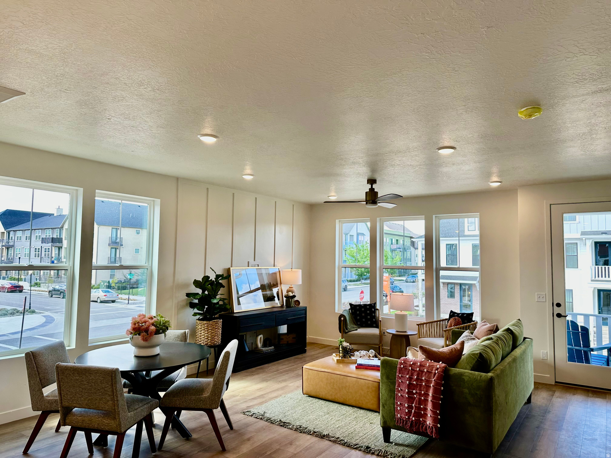 DAYBREAK - Residential