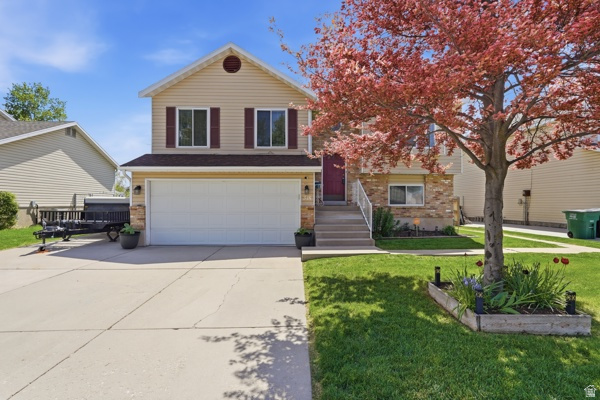 OAKRIDGE HIGHLANDS - Residential
