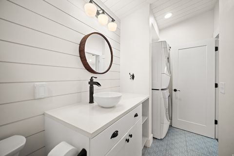Tiny photo for 236 W 300 S, Hurricane, UT 84737 (MLS # 2158594)