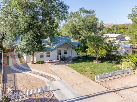 Tiny photo for 236 W 300 S, Hurricane, UT 84737 (MLS # 2158594)