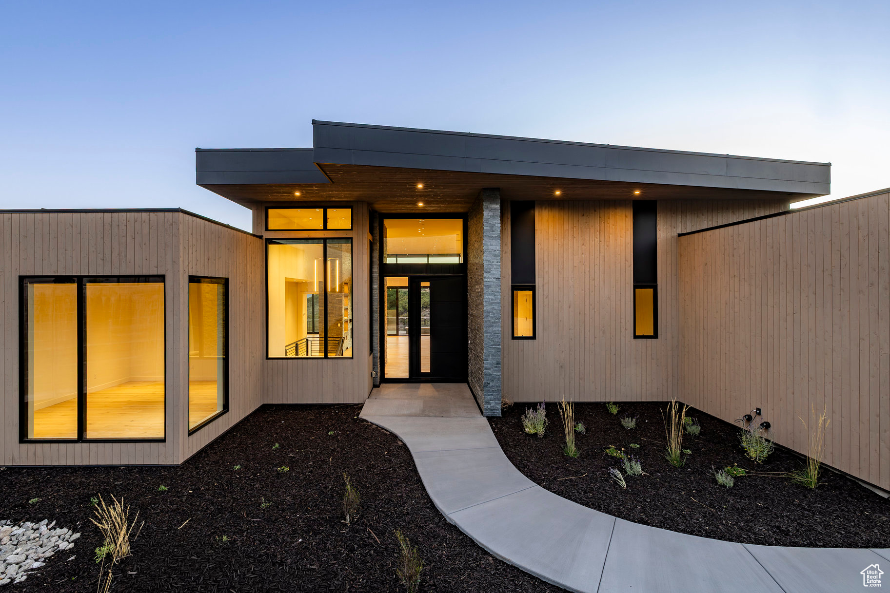 PINNACLE AT PROMONTORY - Residential