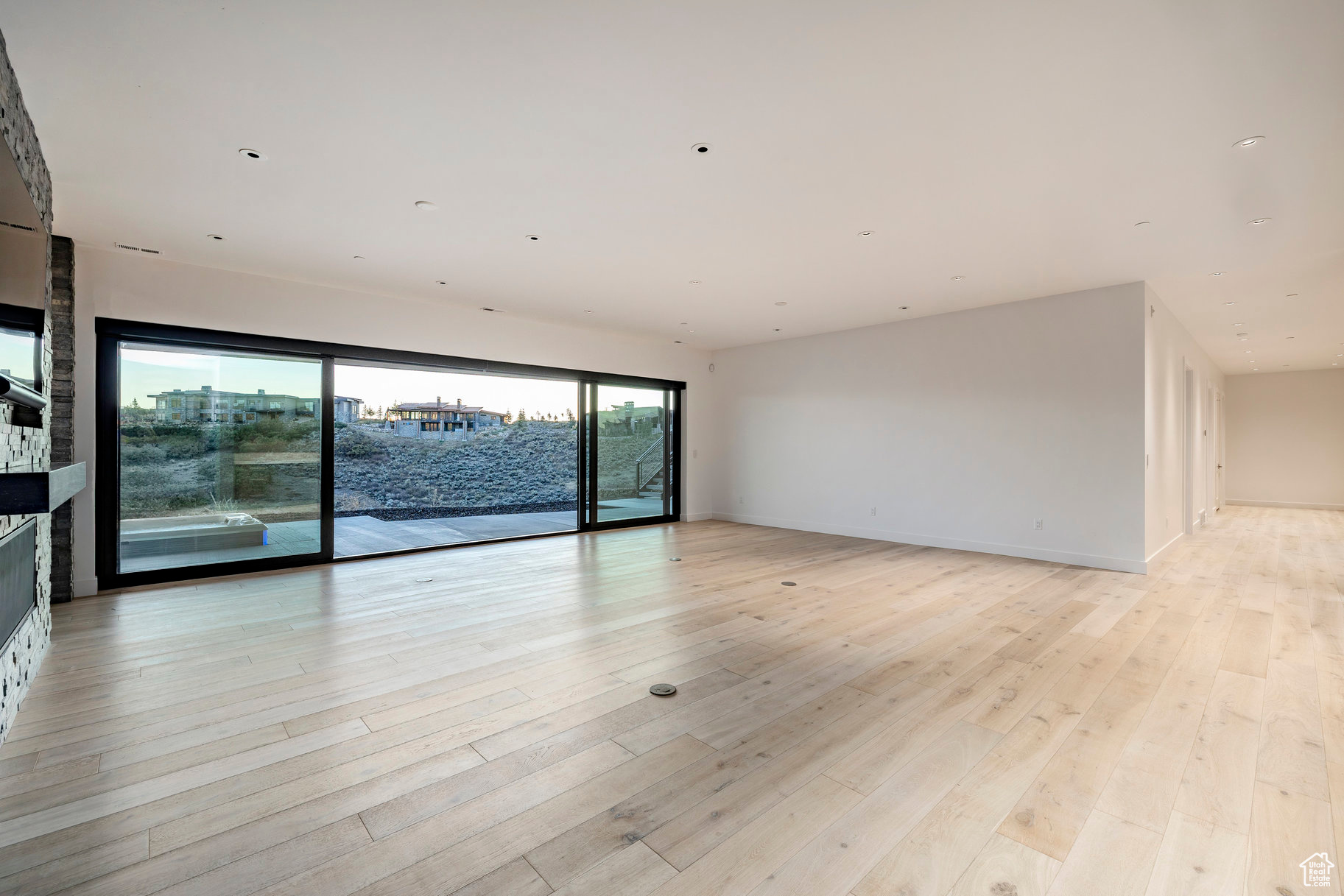 PINNACLE AT PROMONTORY - Residential