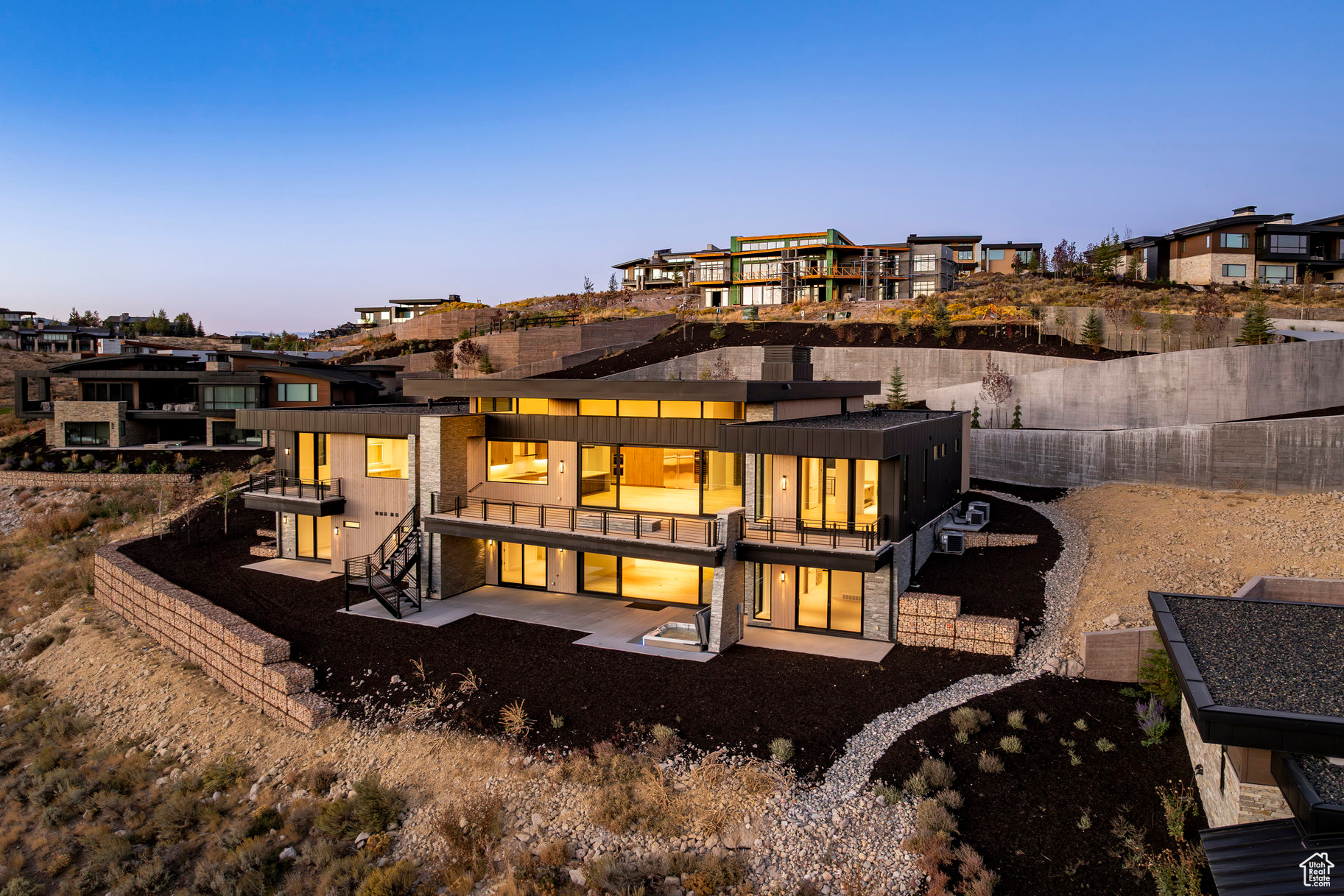 PINNACLE AT PROMONTORY - Residential