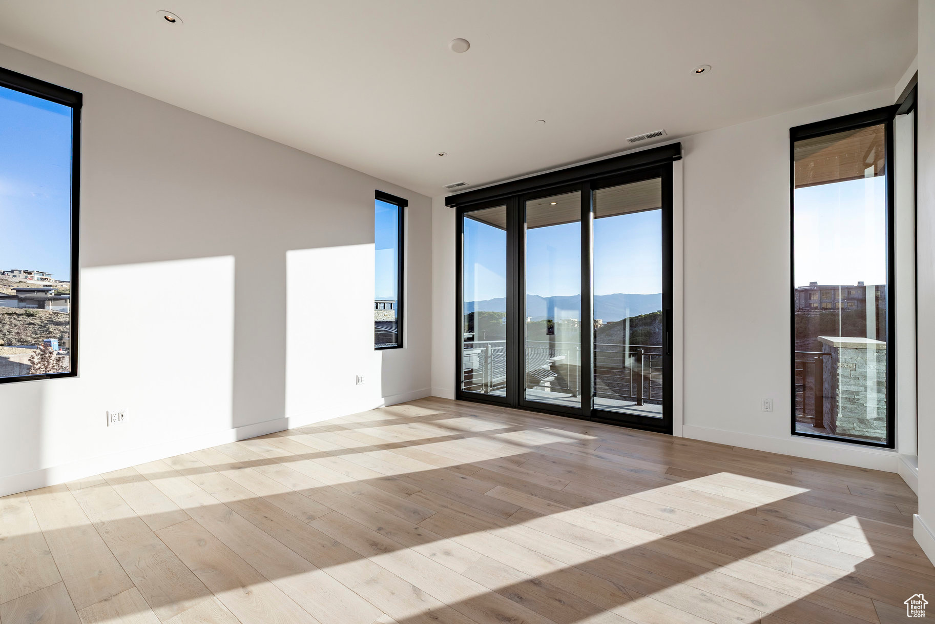 PINNACLE AT PROMONTORY - Residential