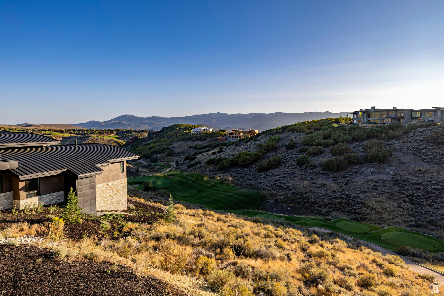 PINNACLE AT PROMONTORY - Residential