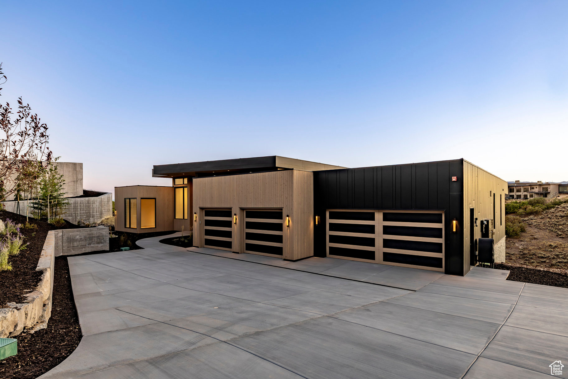 PINNACLE AT PROMONTORY - Residential