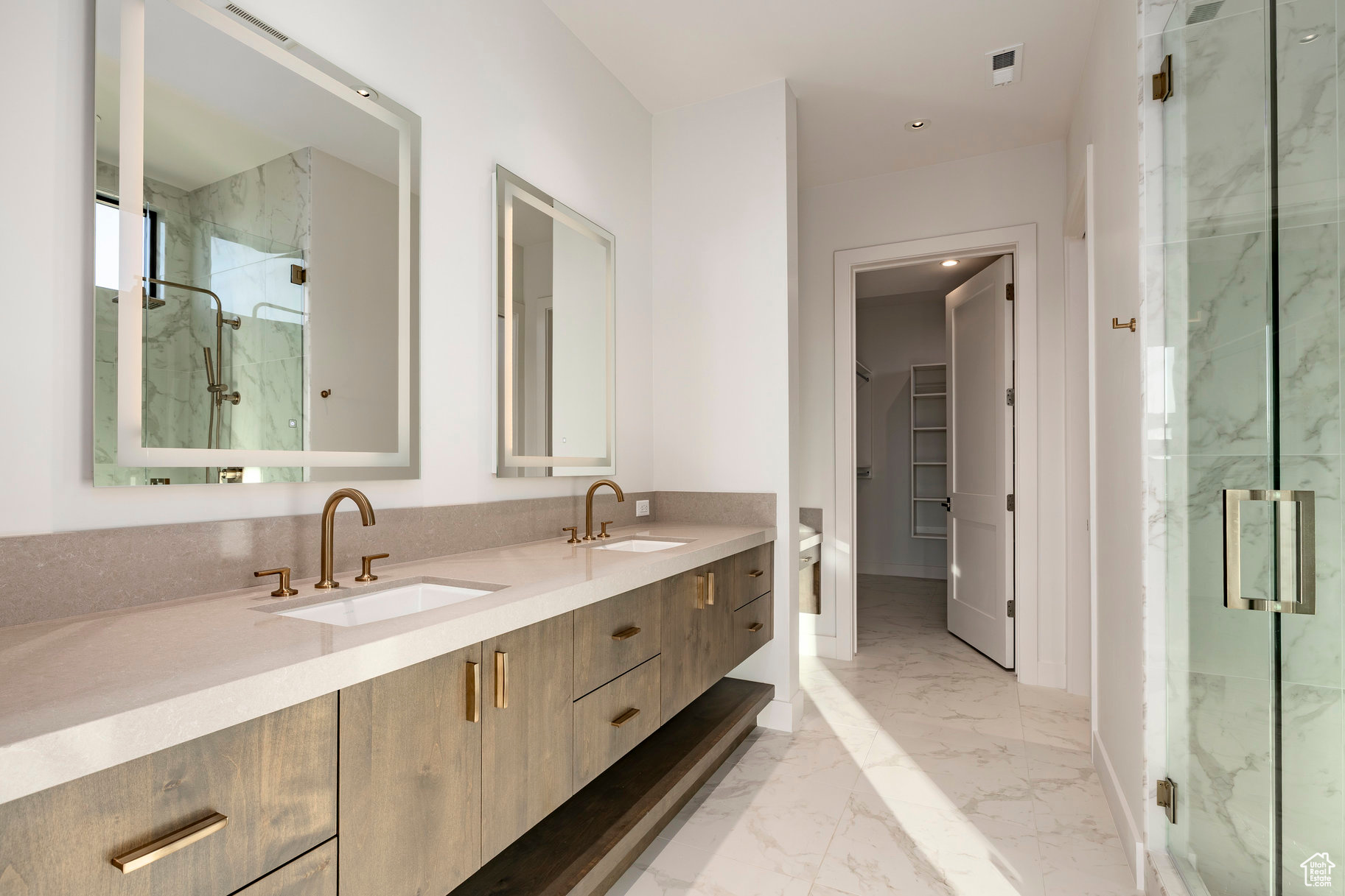 PINNACLE AT PROMONTORY - Residential