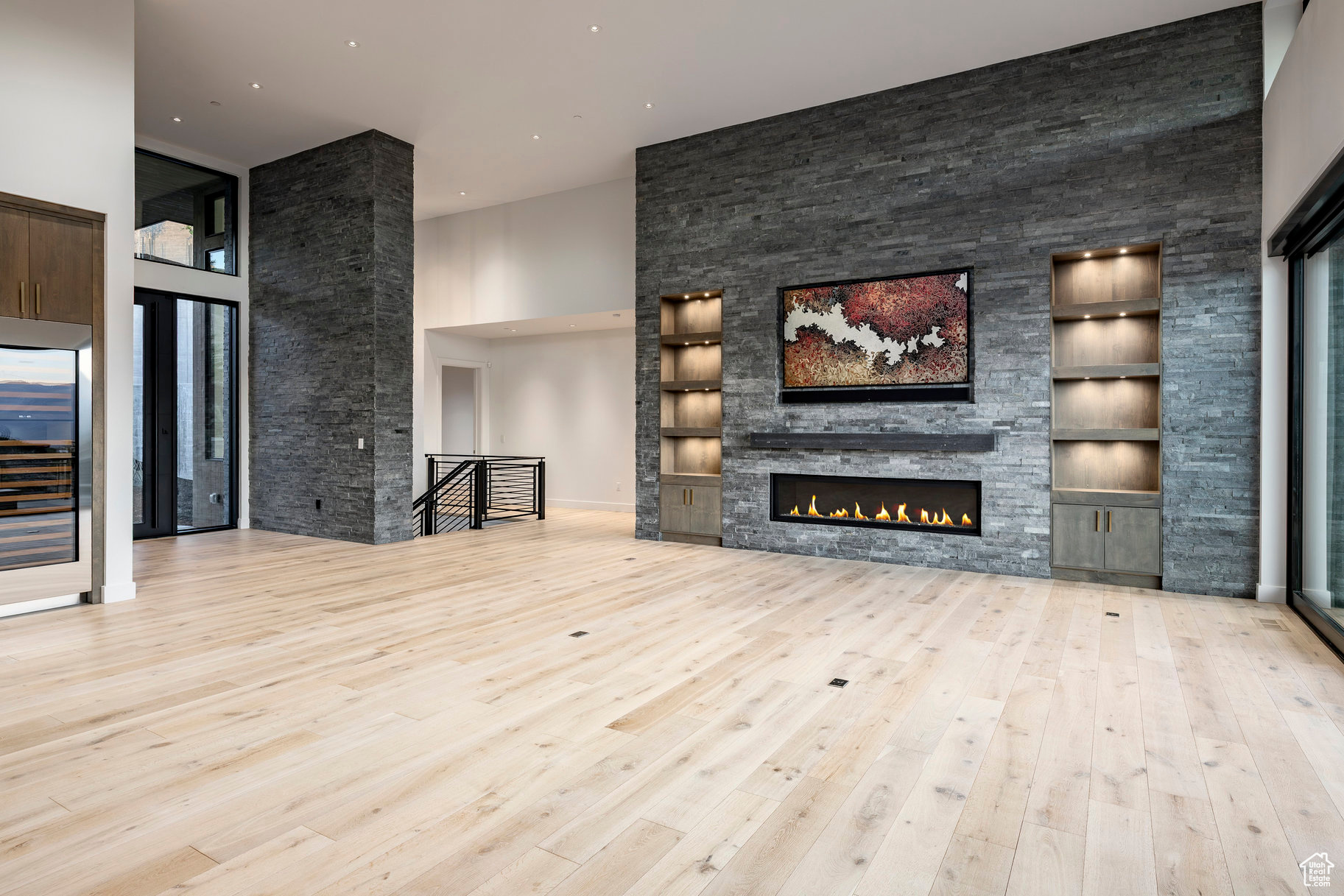 PINNACLE AT PROMONTORY - Residential